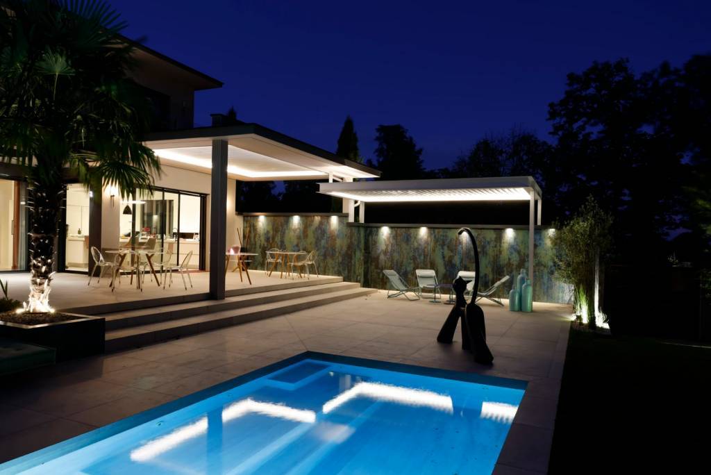 Terrasse bioclimatique et protection solaire : quelles solutions combiner
